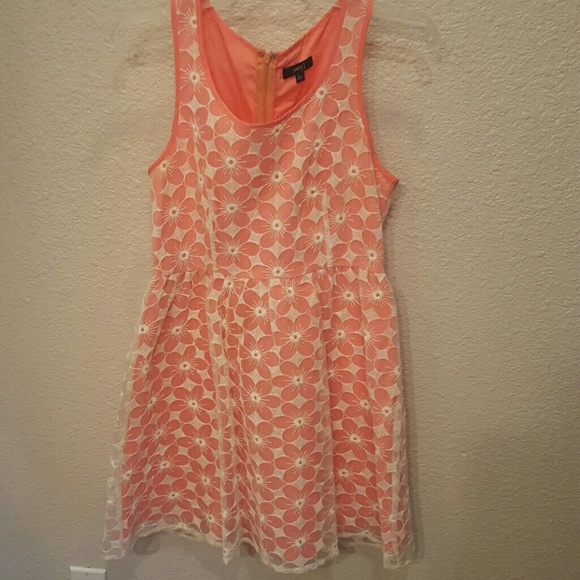 Cocktail Dress - Picture 1 of 3